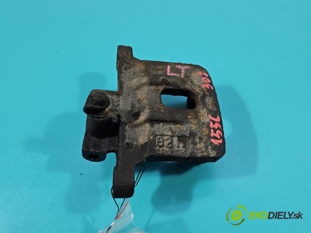 Mitsubishi Outlander I 2003-2006 2.0 16V 136hp manual 100 kW 1997 cm3 5- brzdič zadní levý  (Klika dveří ostatní)