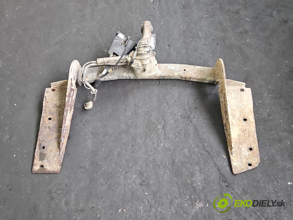 Opel Vectra C 2002-2008 1.9 cdti 150 HP manual 110 kW 1910 cm3 5- Hák: vlečení:  (Ťažné zariadenie)