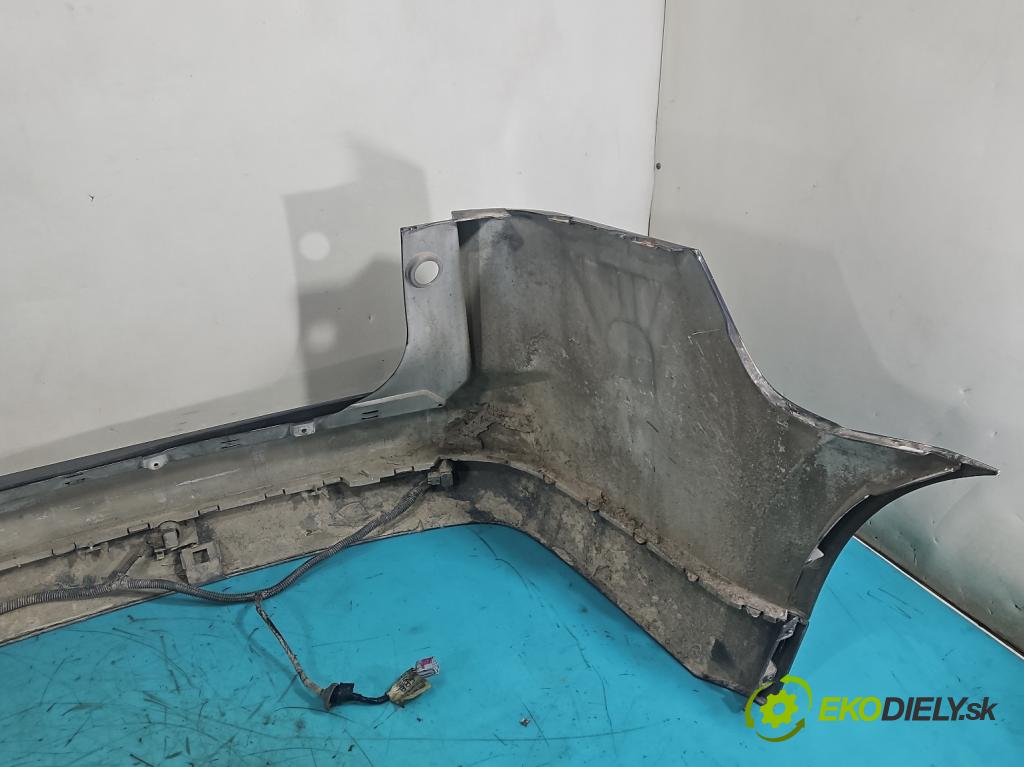 Opel Vectra C 2002-2008 1.9 cdti 150 hp manual 110 kW 1910 cm3 5- nárazník zadní  (Klika dveří ostatní)