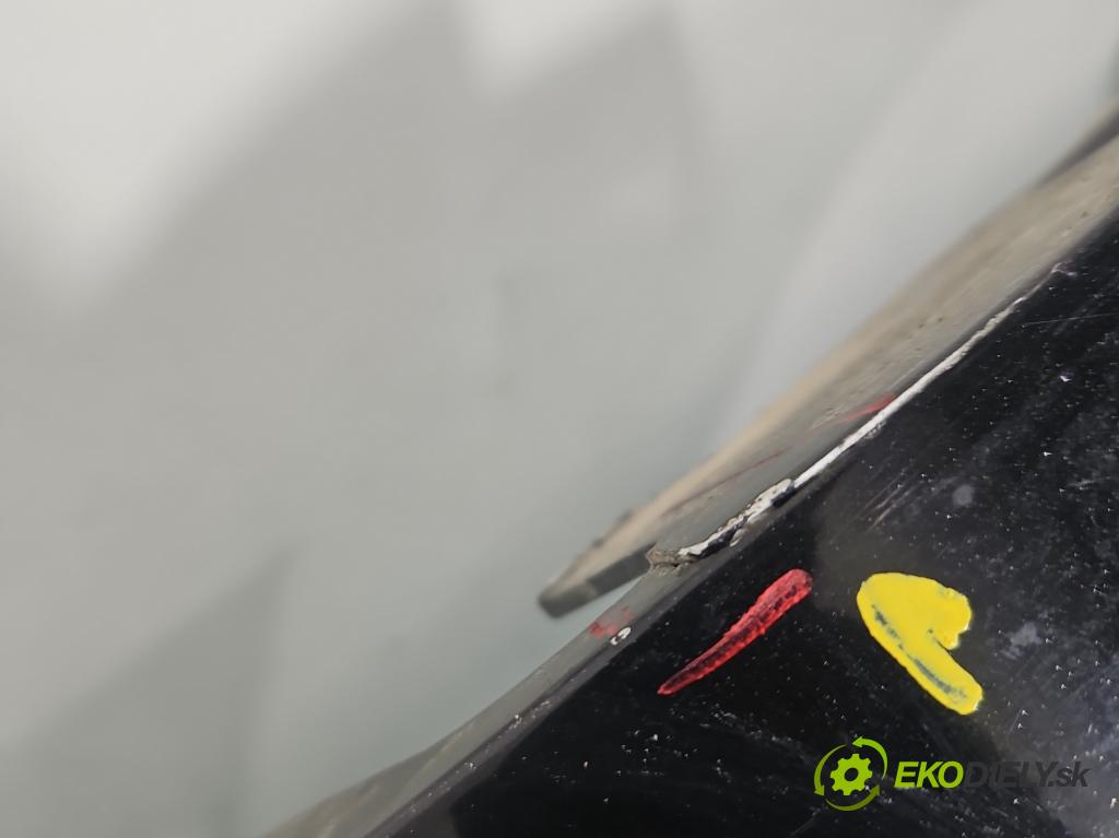 Opel Vectra C 2002-2008 1.9 cdti 150 hp manual 110 kW 1910 cm3 5- nárazník zadní  (Klika dveří ostatní)