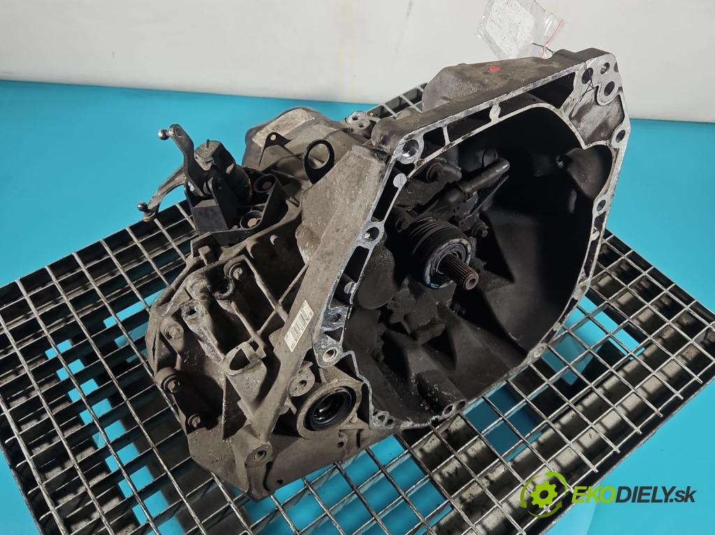 Nissan Qashqai I J10 2006-2013 1.6 16V HR16DE: 117 HP manual 86 kW 1598 cm3 5- prevodovka stupeň,rýchlosť manual JR5318