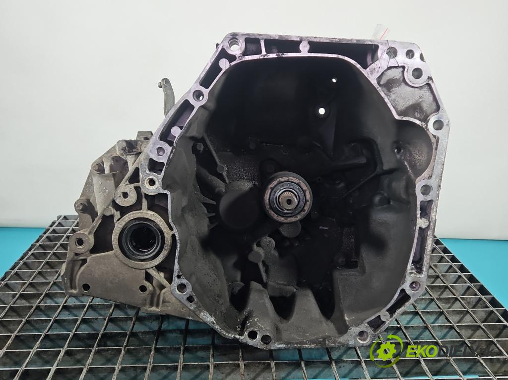 Nissan Qashqai I J10 2006-2013 1.6 16V HR16DE: 117 HP manual 86 kW 1598 cm3 5- prevodovka stupeň,rýchlosť manual JR5318