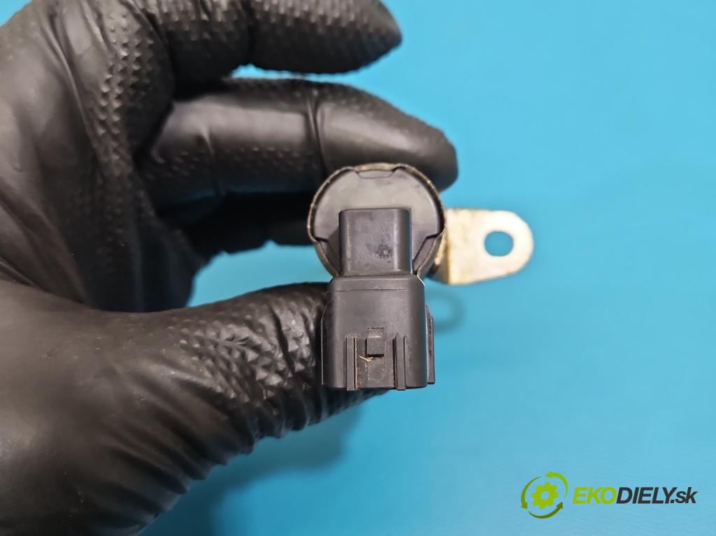 Nissan Qashqai I J10 2006-2013 1.6 16V 117 HP manual 86 kW 1598 cm3 5- snímač časovanie načasovanie