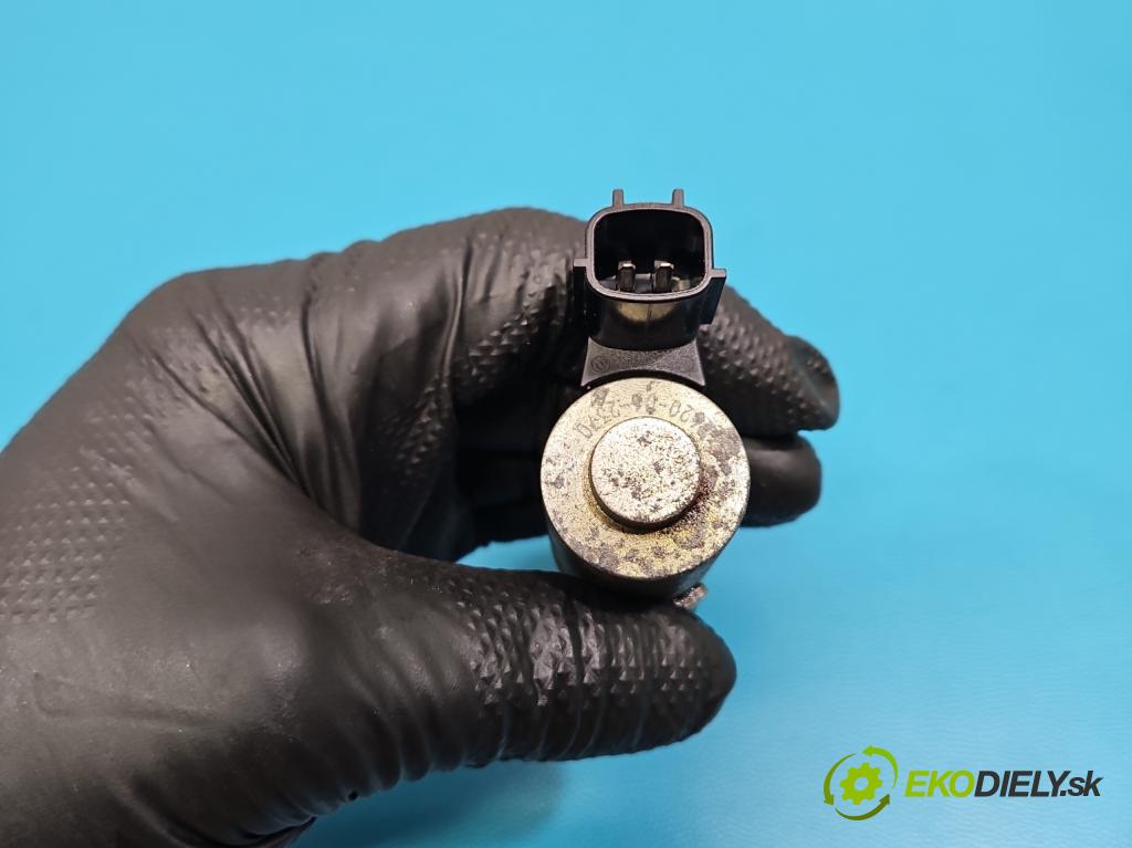 Nissan Qashqai I J10 2006-2013 1.6 16V 117 HP manual 86 kW 1598 cm3 5- snímač časovanie načasovanie