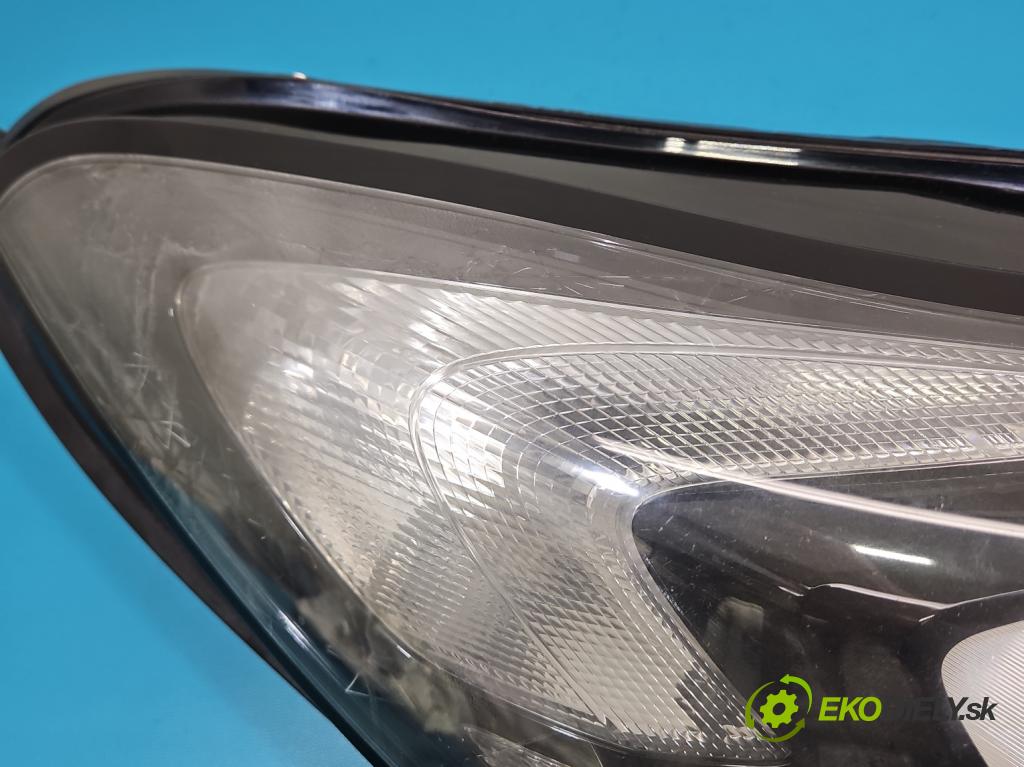 Opel Corsa E 2014-2019 1.3 cdti 75 hp manual 55 kW 1248 cm3 3- světlo pravý 13381336 (Pravé přední světlo)