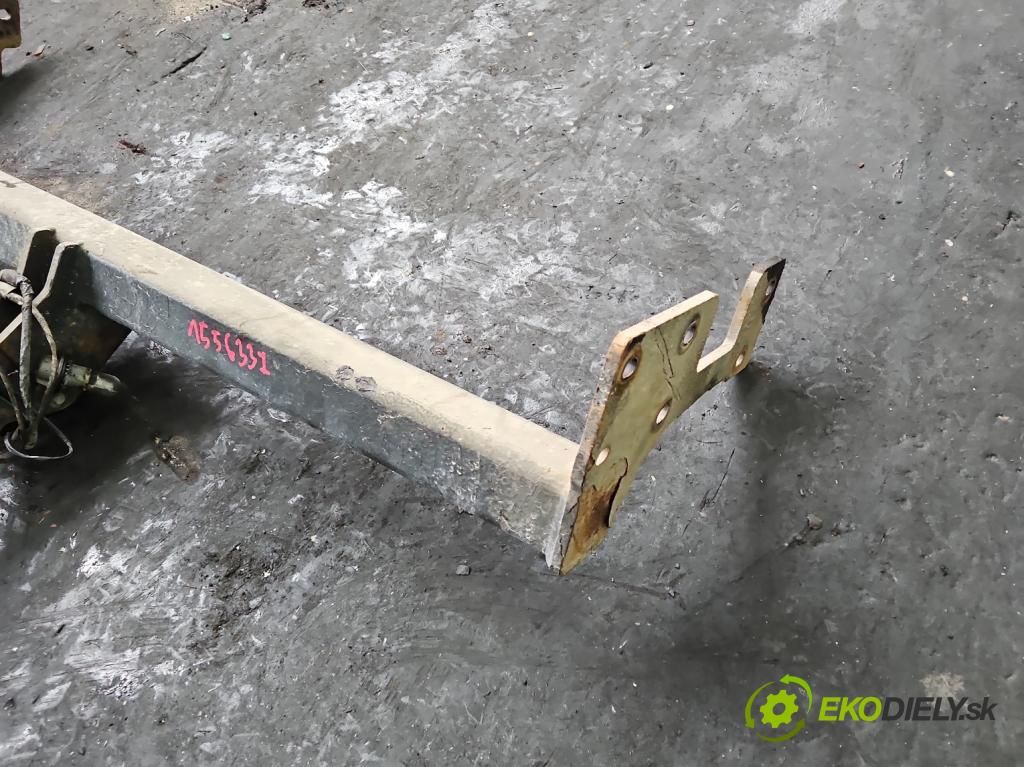 Mitsubishi Outlander I 2003-2006 2.0 16V 136 HP manual 100 kW 1997 cm3 5- Hák: vlečení:  (Ťažné zariadenie)