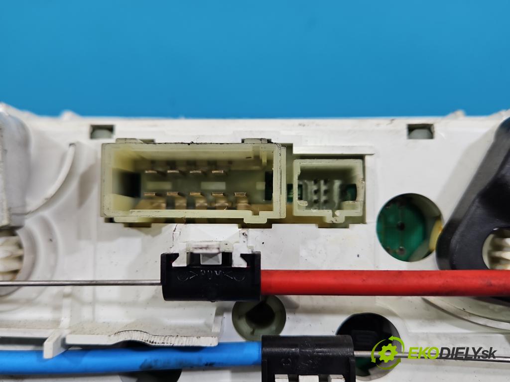 Citroen C4 I 2004-2011 1.4 16V 88 HP manual 65 kW 1360 cm3 3- panel kúrenia B9642