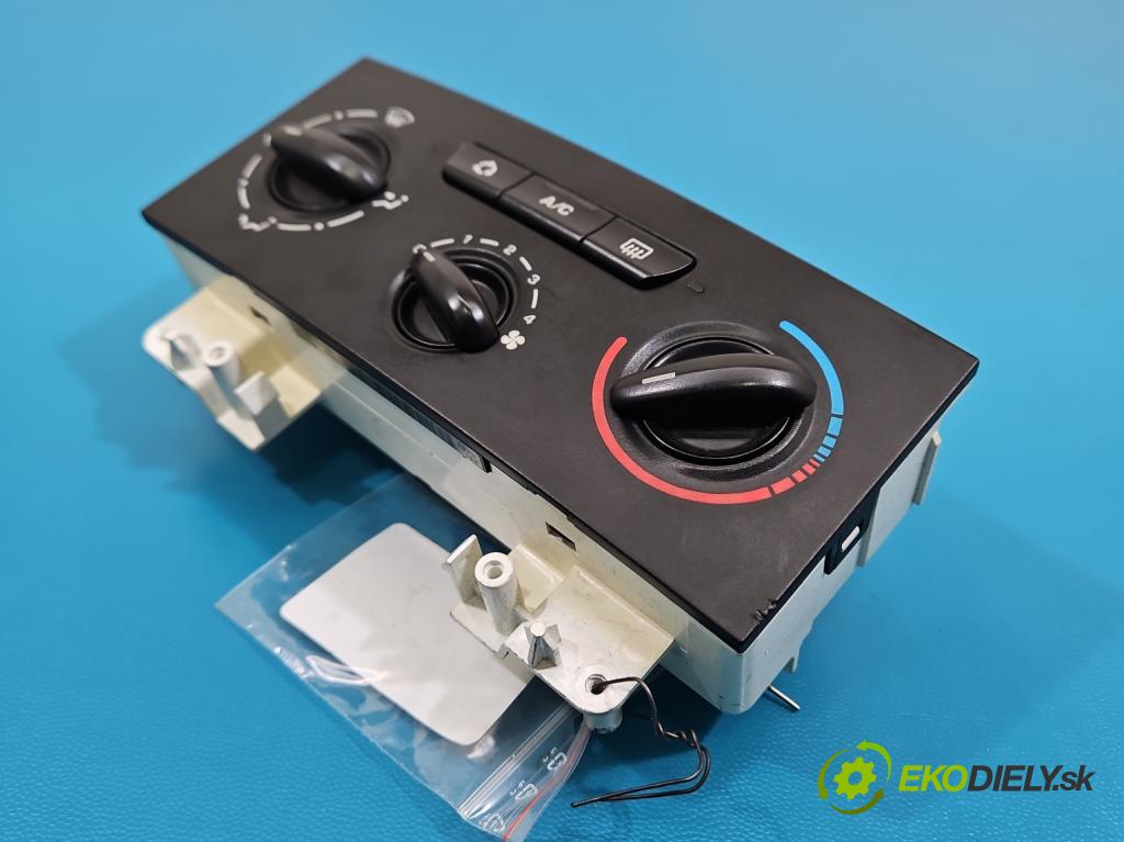 Citroen C4 I 2004-2011 1.4 16V 88 HP manual 65 kW 1360 cm3 3- panel kúrenia B9642