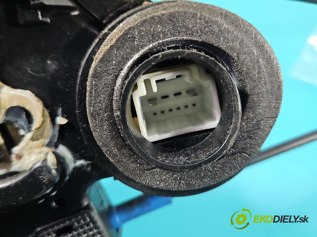 Toyota Corolla Verso II 2004-2009 1.8 vvti 129 hp manual 95 kW 1794 cm3 5- zámek zadní levý