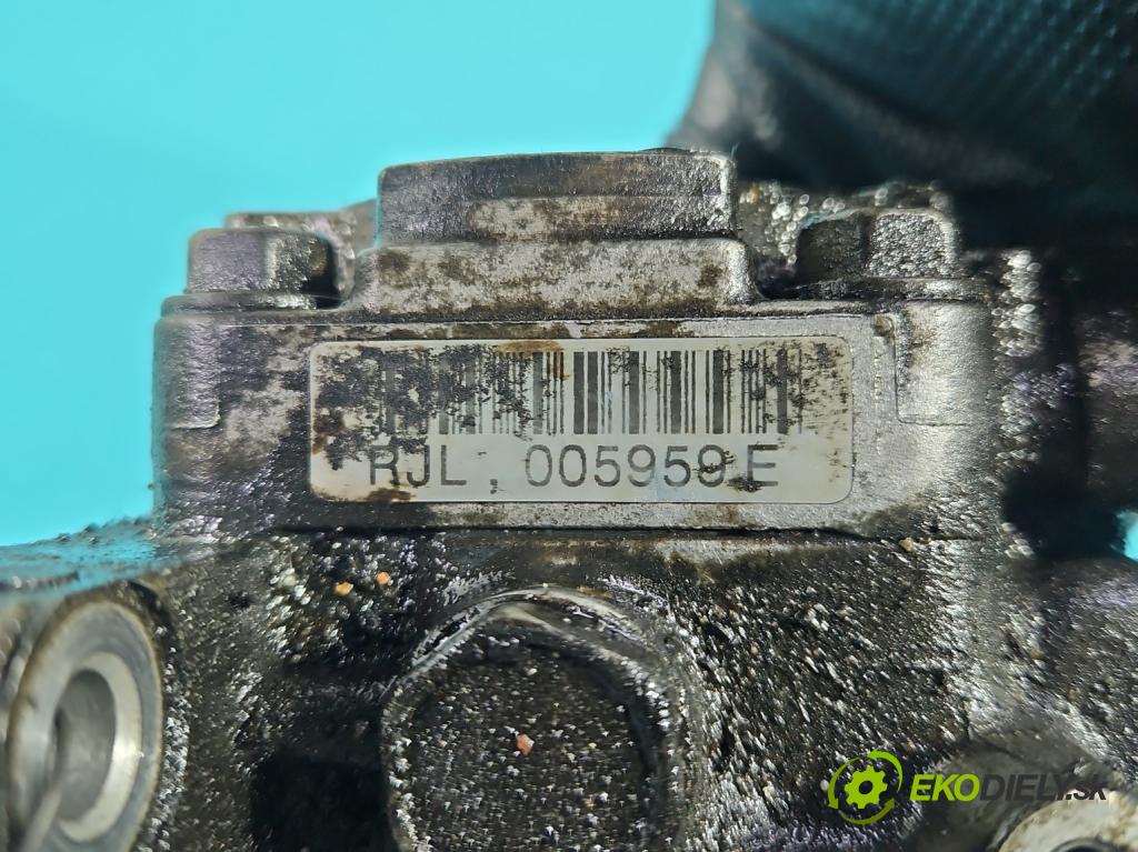 Honda Fr-v 2.2 i-ctdi: 140 HP manual 103 kW 2204 cm3 5- čerpadlo posilovač (Servočerpadlo)