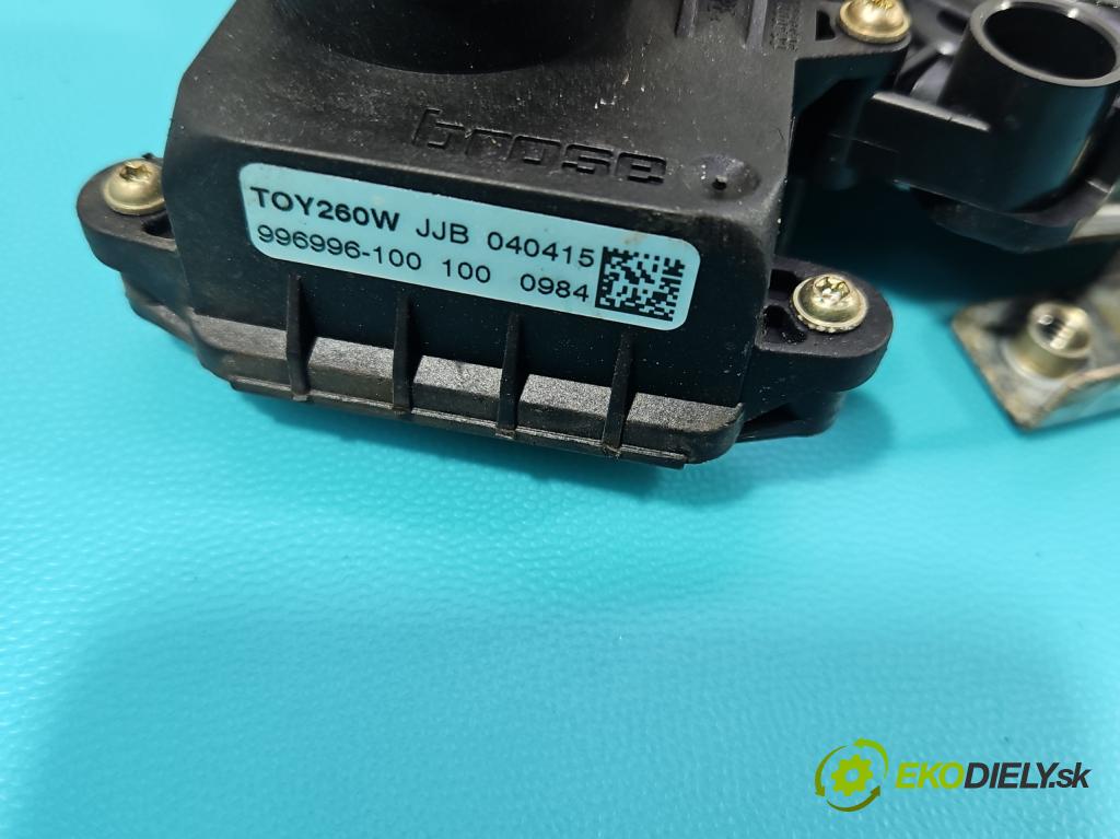 Toyota Corolla Verso II 2004-2009 1.8 vvti 129 HP manual 95 kW 1794 cm3 5- mechanizmus okna predné pravý 69810-0F010