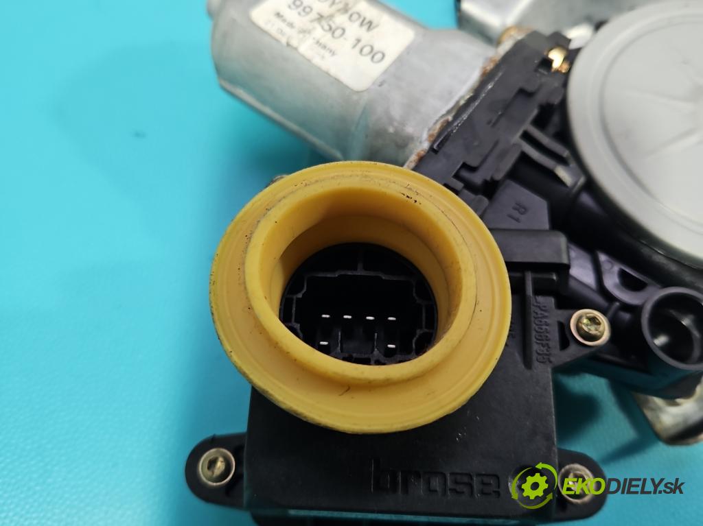 Toyota Corolla Verso II 2004-2009 1.8 vvti 129 HP manual 95 kW 1794 cm3 5- mechanizmus okna predné pravý 69810-0F010