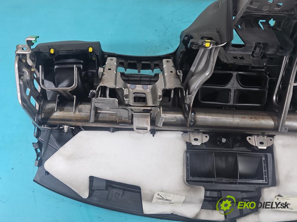 Opel Corsa E 2014-2019 1.3 cdti 75 hp manual 55 kW 1248 cm3 3- kokpit,přistrojova deska