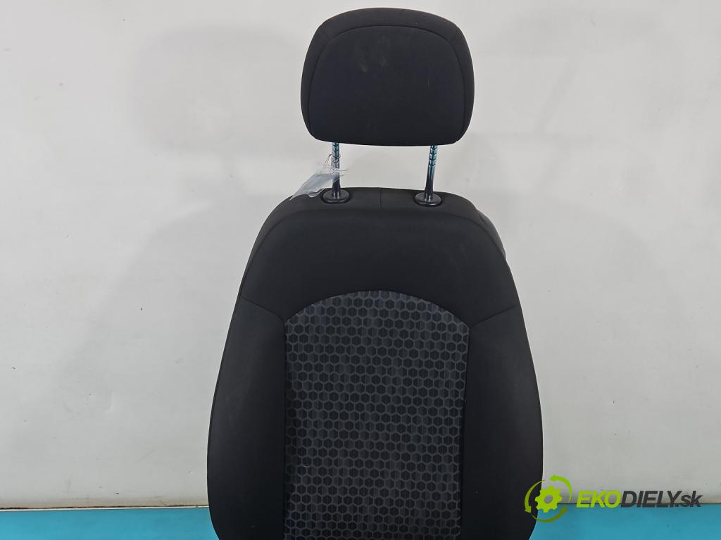 Opel Corsa E 2014-2019 1.3 cdti 75 hp manual 55 kW 1248 cm3 3- Sedadlo levý  (Sedadlo)