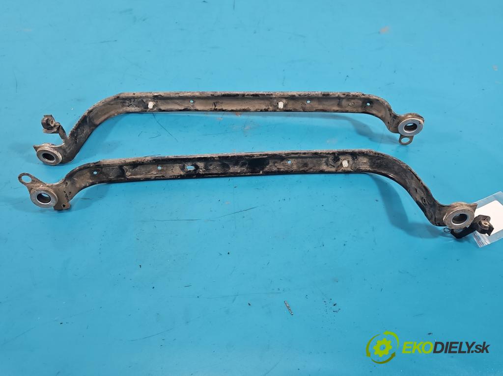 Volvo S90 II 2016- 2.0 T 320KM automatic 235 kW 1969 cm3 4- Upevnění: 31452890