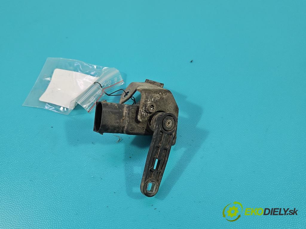 Volvo S90 II 2016- 2.0 T 320KM automatic 235 kW 1969 cm3 4- snímač nastavenia xenon 31406563 (Snímač)