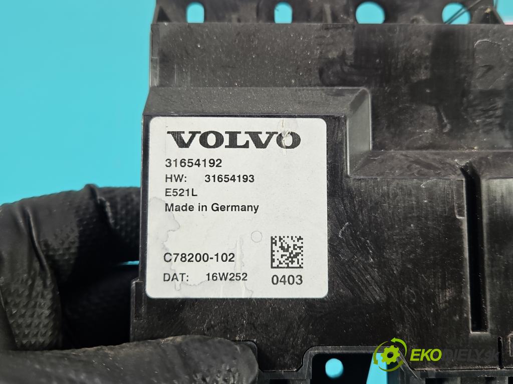 Volvo S90 II 2016- 2.0 T 320KM automatic 235 kW 1969 cm3 4- riadiaca jednotka ostatné 31654192