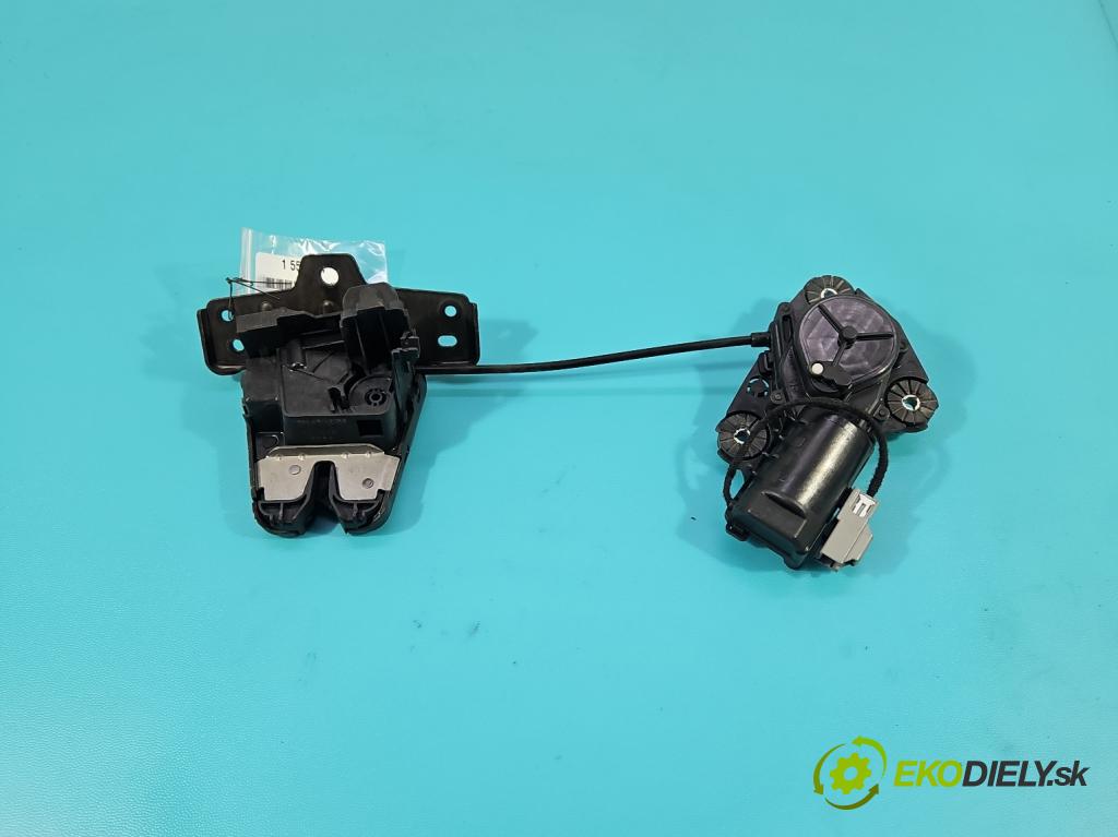 Volvo S90 II 2016- 2.0 T 320KM automatic 235 kW 1969 cm3 4- zámok kufrové dvere zadné 31484594