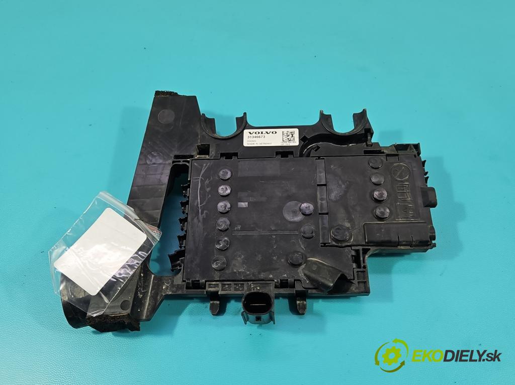 Volvo S90 II 2016- 2.0 T 320KM automatic 235 kW 1969 cm3 4- riadiaca jednotka ostatné 31346673