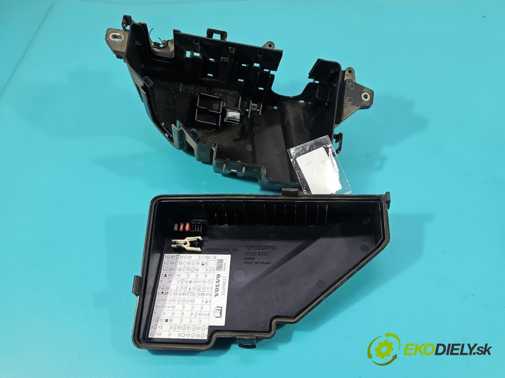 Volvo S90 II 2016- 2.0 T 320KM automatic 235 kW 1969 cm3 4- obal 31398001