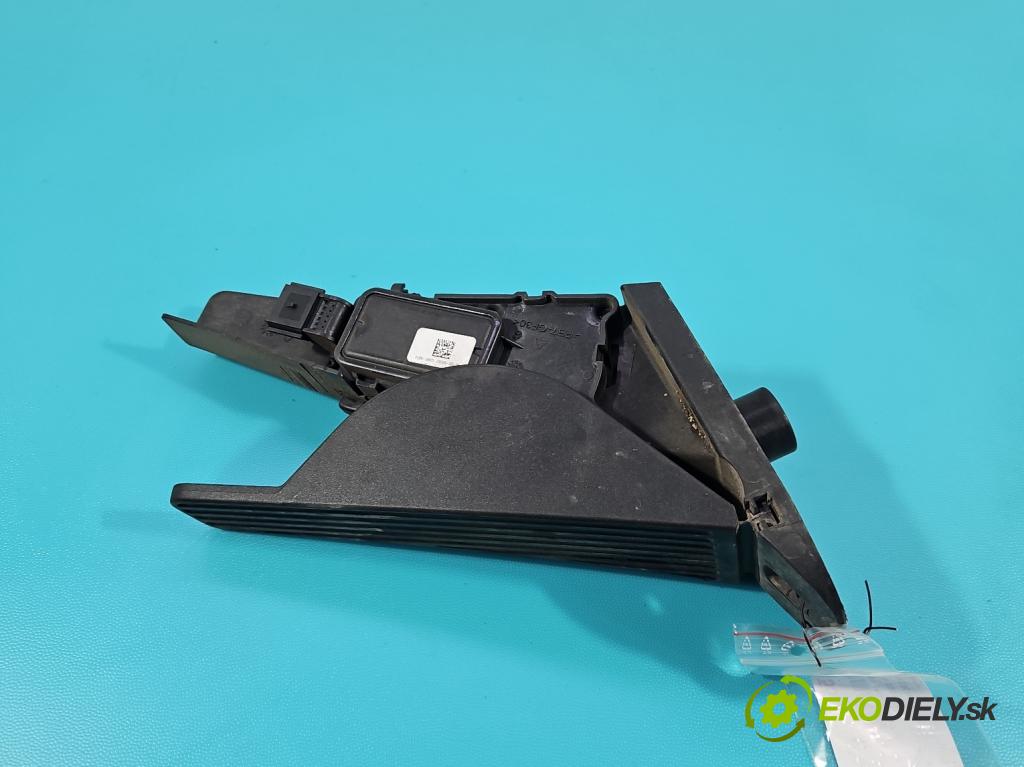 Volvo S90 II 2016- 2.0 T 320KM automatic 235 kW 1969 cm3 4- pedal plyn potenciometr: 31445780