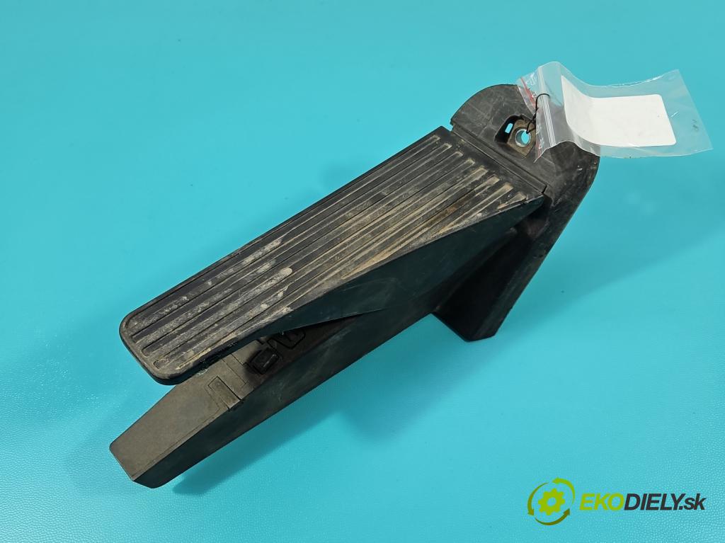 Volvo S90 II 2016- 2.0 T 320KM automatic 235 kW 1969 cm3 4- pedal plyn potenciometr: 31445780