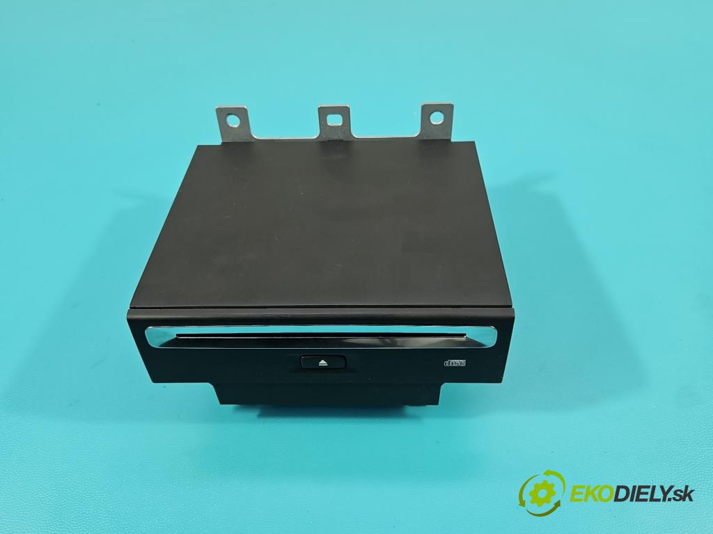 Volvo S90 II 2016- 2.0 T 320KM automatic 235 kW 1969 cm3 4- Menič: cd P31374694AE (CD menič)