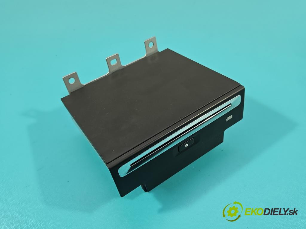 Volvo S90 II 2016- 2.0 T 320KM automatic 235 kW 1969 cm3 4- Menič: cd P31374694AE (CD menič)