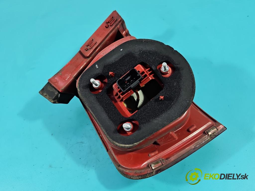 Vw Passat B6 2005-2010 2.0 tdi 170 hp automatic 125 kW 1968 cm3 4- světlo zadní pravé 3C5945096C (Klika dveří ostatní)