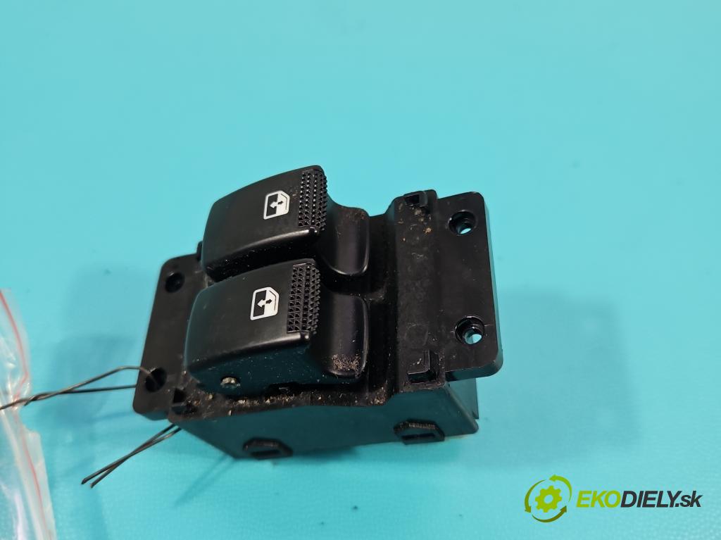 Hyundai I10 I 2008-2013 1.1 69KM manual 50.8 kW 1086 cm3 5- Přepínač oken zpětných zrcátek 202007107