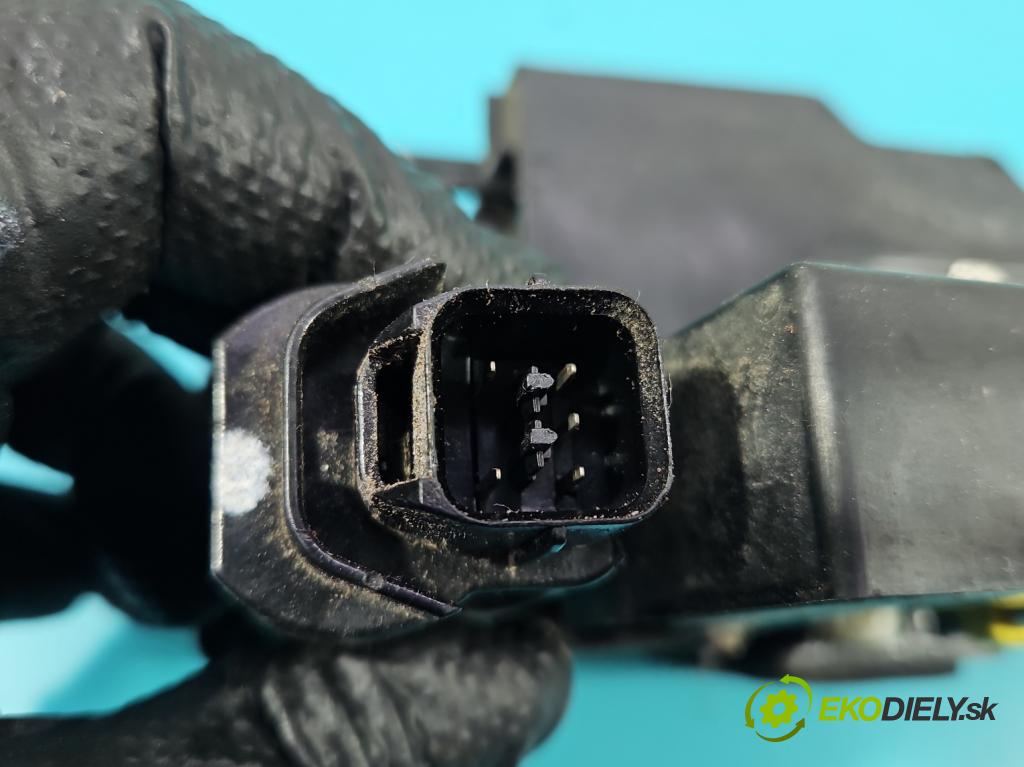 Hyundai I10 I 2008-2013 1.1 69KM manual 50.8 kW 1086 cm3 5- zámok predné ľavý