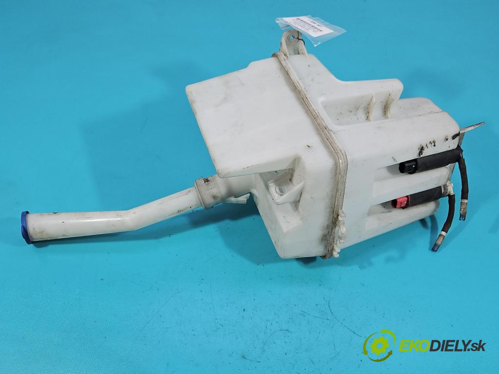 Toyota Corolla Verso II 2004-2009 1.8 vvti 129 HP manual 95 kW 1794 cm3 5- nádržka tekutina: ostrekovačov