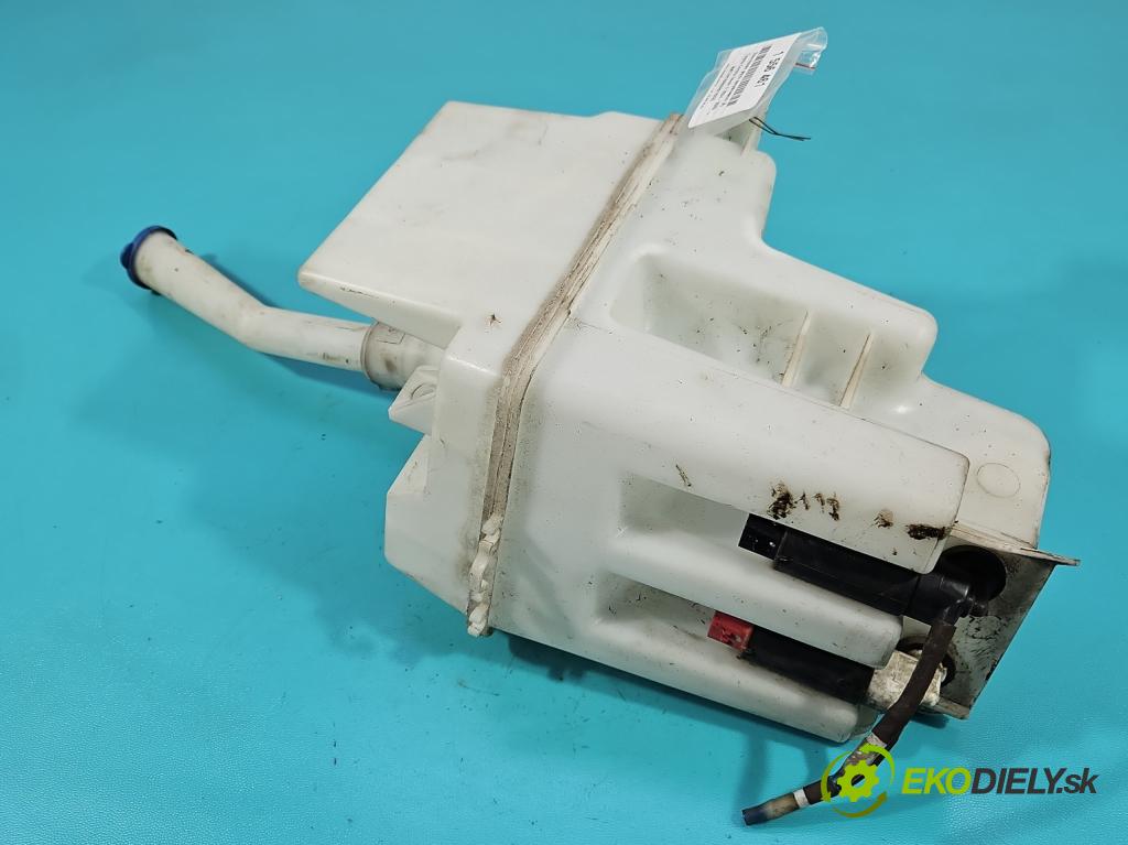 Toyota Corolla Verso II 2004-2009 1.8 vvti 129 HP manual 95 kW 1794 cm3 5- nádržka tekutina: ostrekovačov