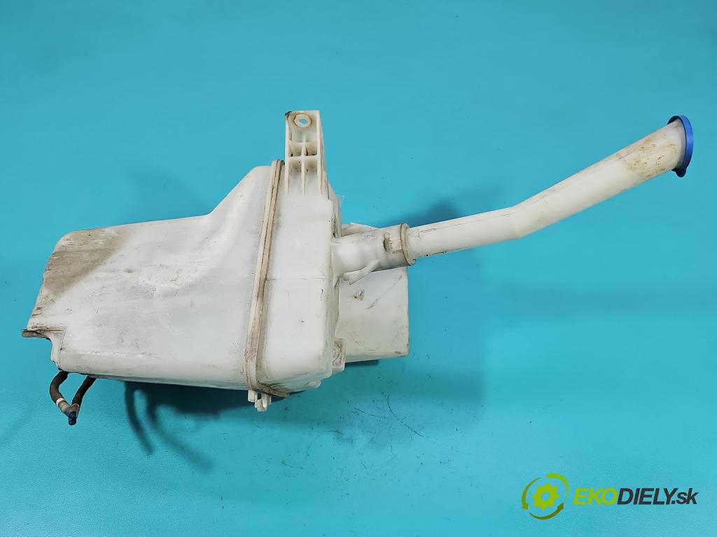 Toyota Corolla Verso II 2004-2009 1.8 vvti 129 HP manual 95 kW 1794 cm3 5- nádržka tekutina: ostrekovačov