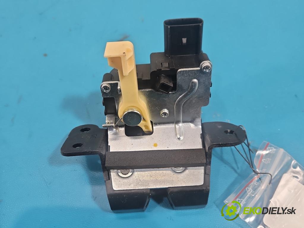 Kia Niro I 2016-2022 1.6 GDI 105 HP automatic 77 kW 1580 cm3 5- zámok kufrové dvere zadné 81230-G5000