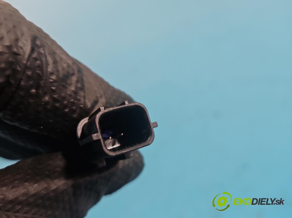 Kia Niro I 2016-2022 1.6 GDI 105 HP automatic 77 kW 1580 cm3 5- rukoväť kufrové dvere zadné