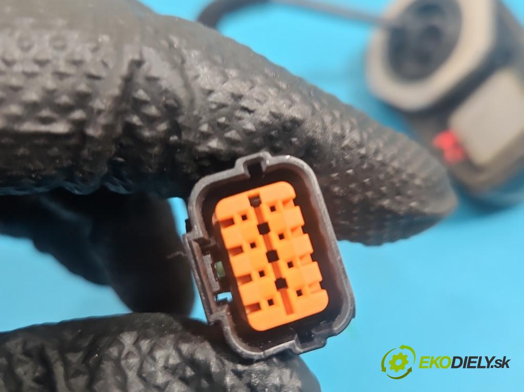 Kia Niro I 2016-2022 1.6 GDI 105 HP automatic 77 kW 1580 cm3 5- Kamera cúvania 95760-G5000