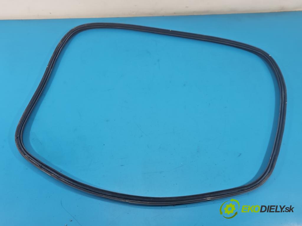 Kia Niro I 2016-2022 1.6 GDI 105 HP automatic 77 kW 1580 cm3 5- Těsnění: kufrové dvere