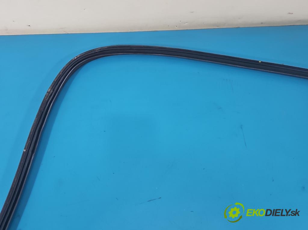 Kia Niro I 2016-2022 1.6 GDI 105 HP automatic 77 kW 1580 cm3 5- Těsnění: kufrové dvere