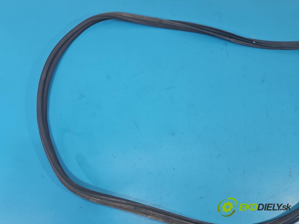 Kia Niro I 2016-2022 1.6 GDI 105 HP automatic 77 kW 1580 cm3 5- Těsnění: kufrové dvere