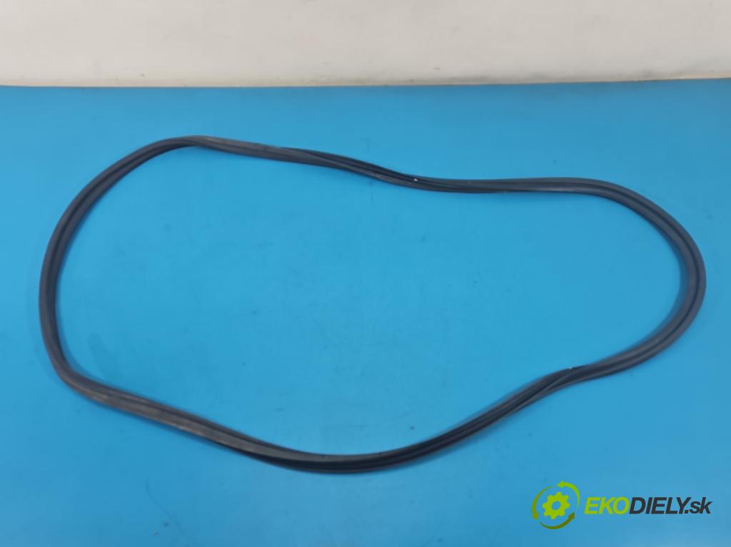 Kia Niro I 2016-2022 1.6 GDI 105 hp automatic 77 kW 1580 cm3 5- Těsnění: kufrových dveří 