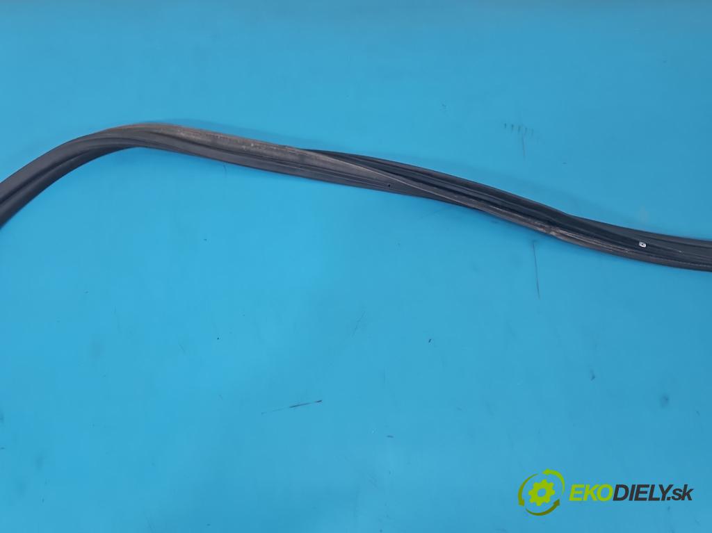 Kia Niro I 2016-2022 1.6 GDI 105 HP automatic 77 kW 1580 cm3 5- Těsnění: kufrové dvere