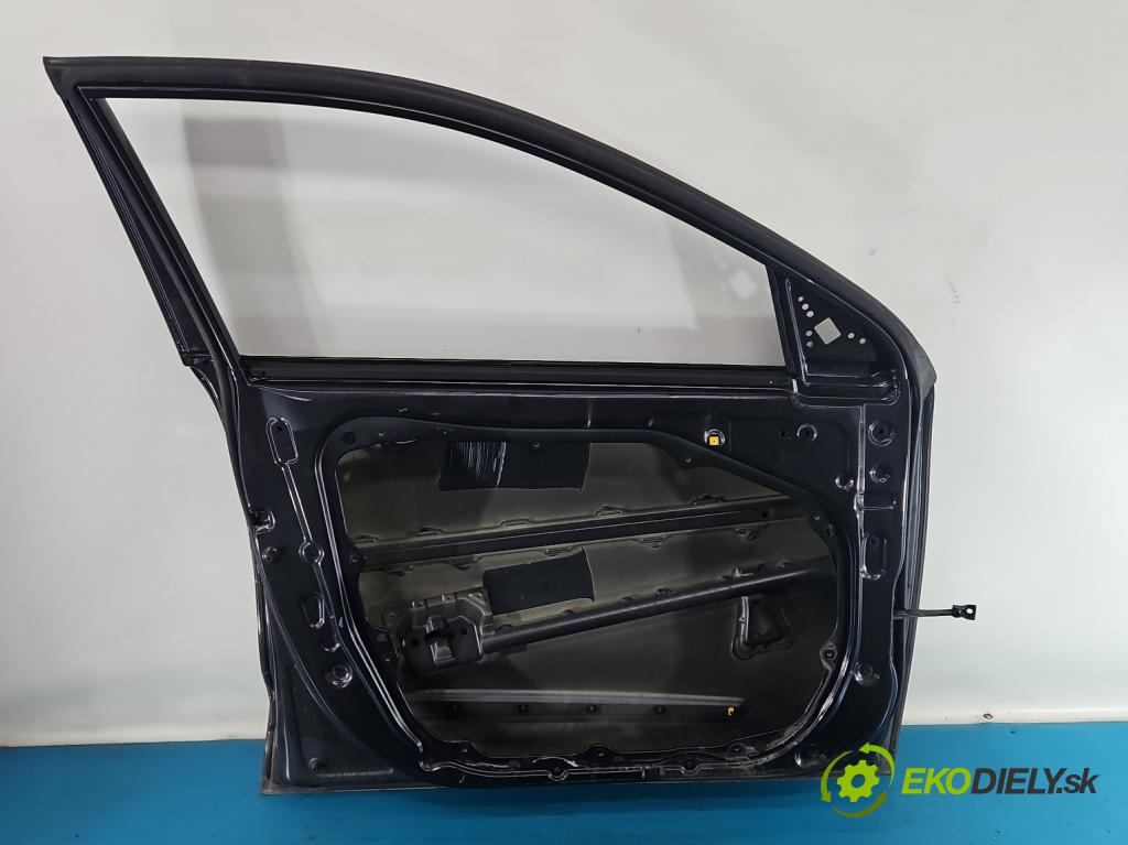 Kia Niro I 2016-2022 1.6 GDI 105 hp automatic 77 kW 1580 cm3 5- dveře přední levé  (Klika dveří ostatní)