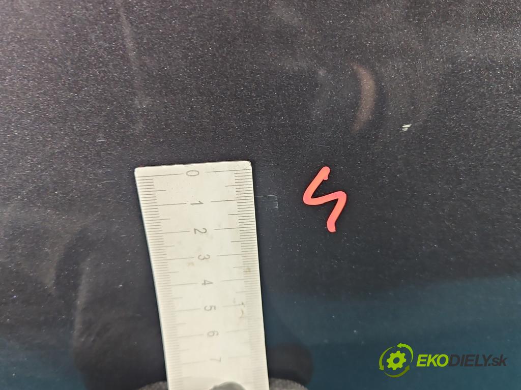 Kia Niro I 2016-2022 1.6 GDI 105 hp automatic 77 kW 1580 cm3 5- dveře přední pravé  (Klika dveří ostatní)