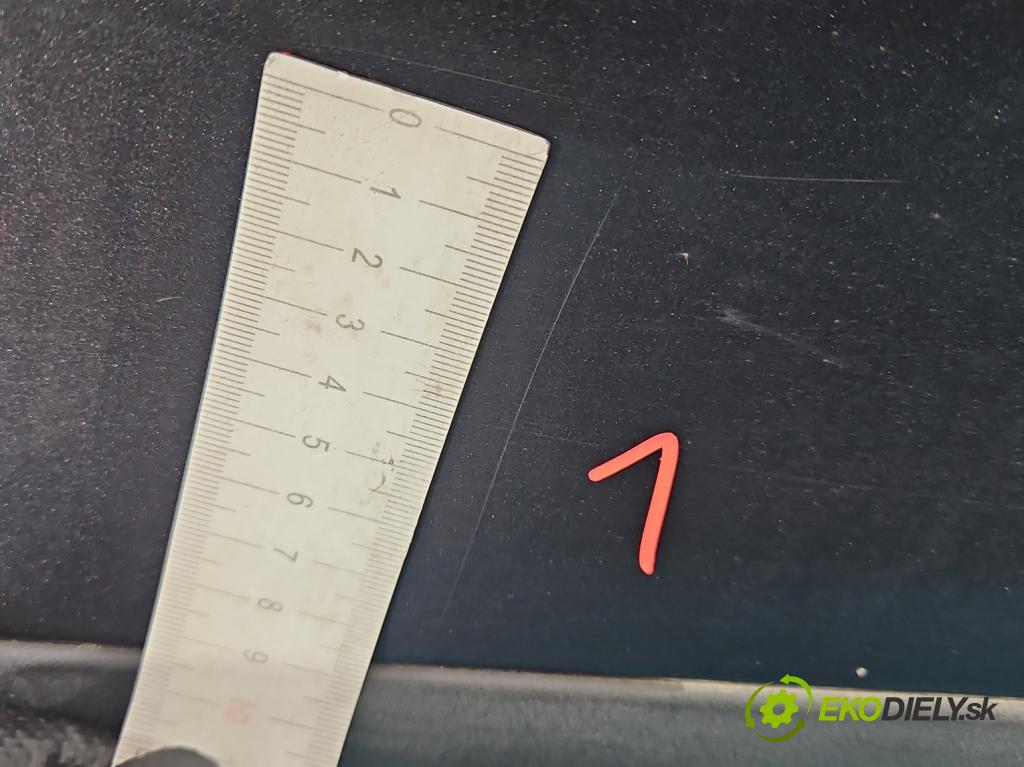 Kia Niro I 2016-2022 1.6 GDI 105 hp automatic 77 kW 1580 cm3 5- dveře přední pravé  (Klika dveří ostatní)