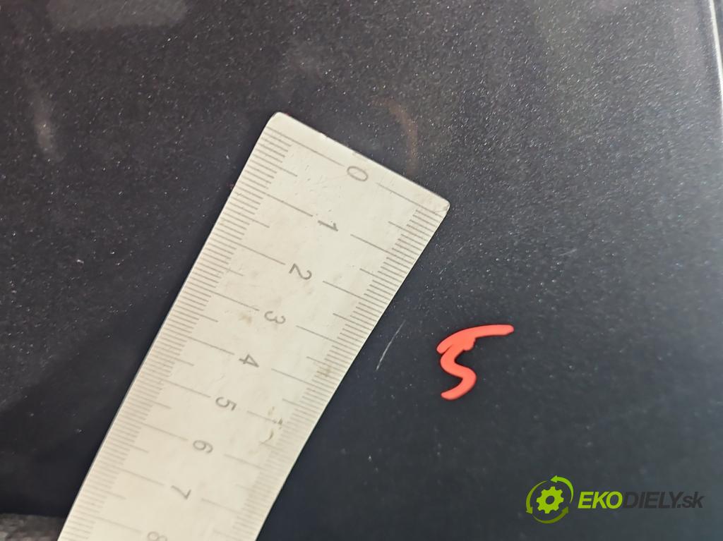 Kia Niro I 2016-2022 1.6 GDI 105 hp automatic 77 kW 1580 cm3 5- dveře zadní pravé  (Klika dveří ostatní)