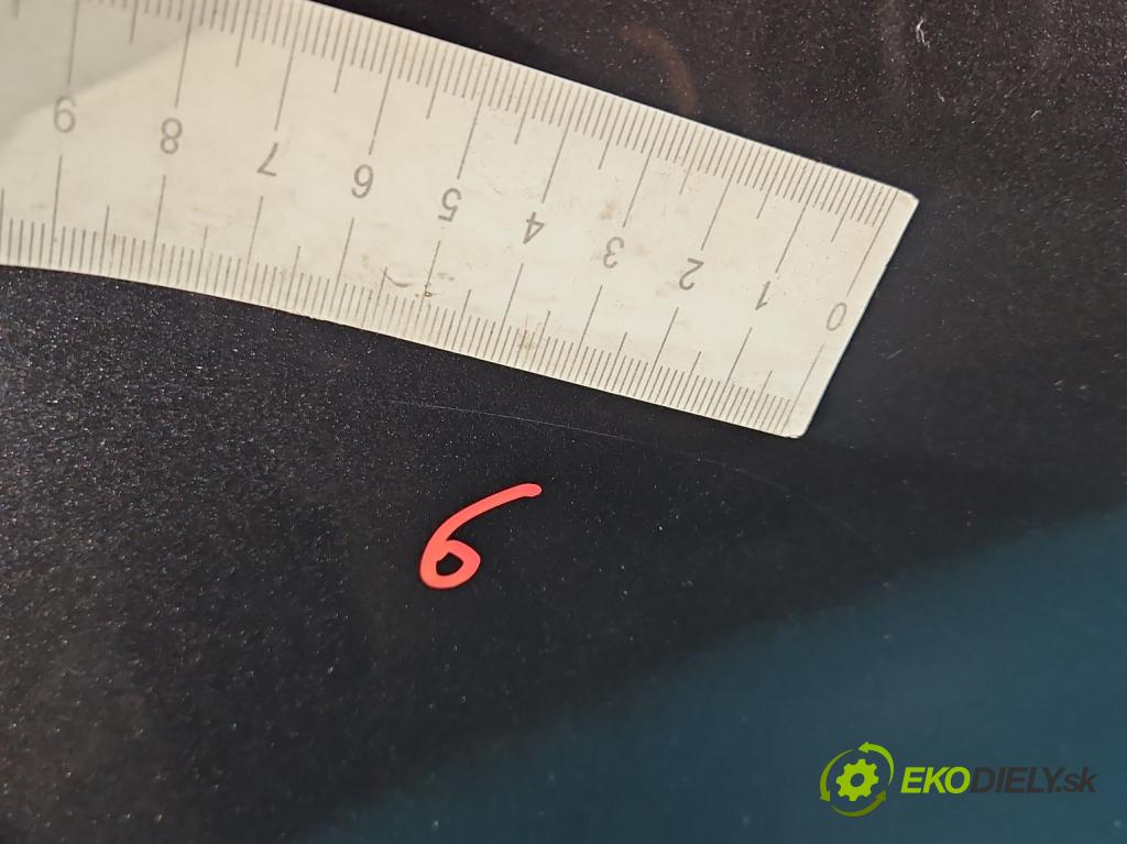 Kia Niro I 2016-2022 1.6 GDI 105 hp automatic 77 kW 1580 cm3 5- dveře zadní pravé  (Klika dveří ostatní)