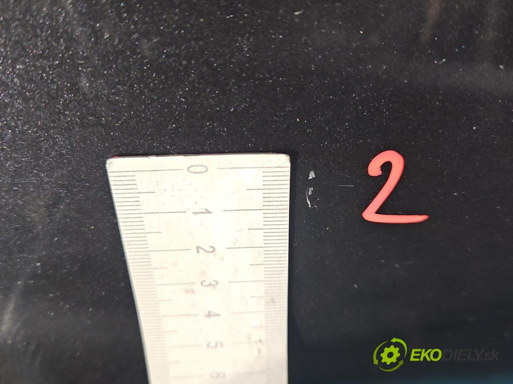 Kia Niro I 2016-2022 1.6 GDI 105 hp automatic 77 kW 1580 cm3 5- dveře zadní pravé  (Klika dveří ostatní)