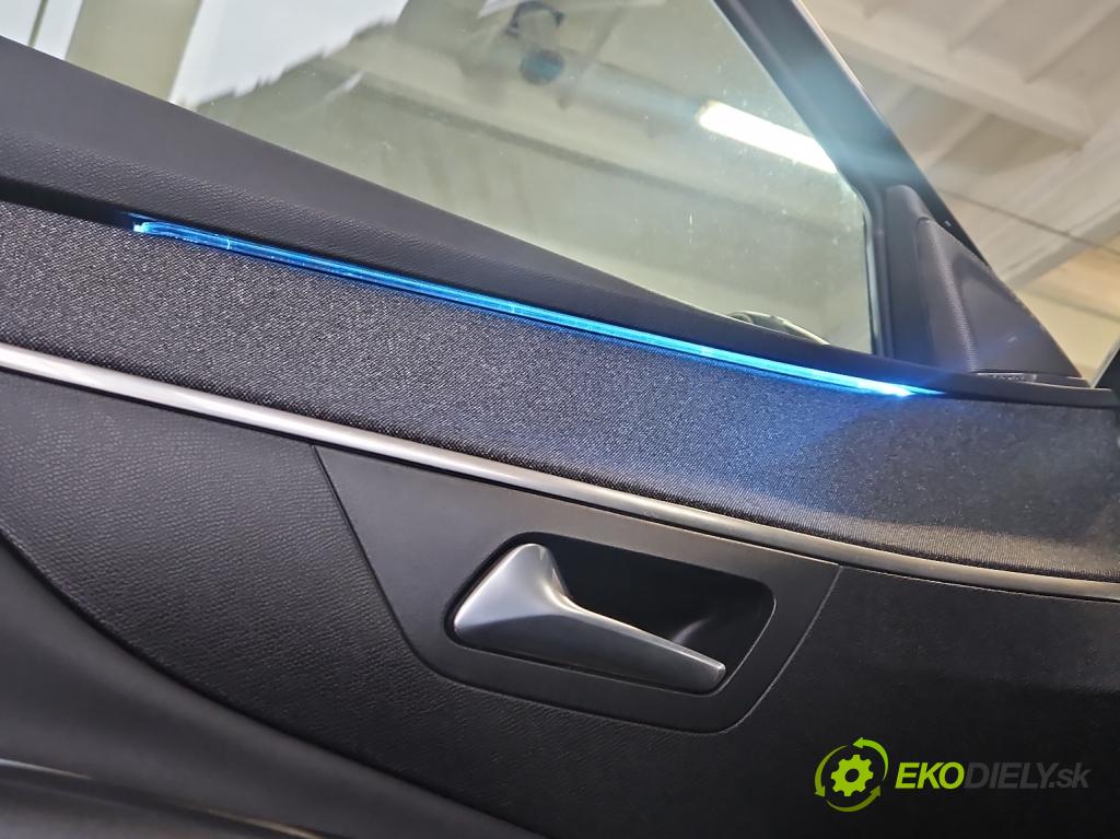 Peugeot 3008 II 2016-2023 1.5 hdi 131 HP automatic 96 kW 1499 cm3 5- Čalounictví: dvere predné ľavé 