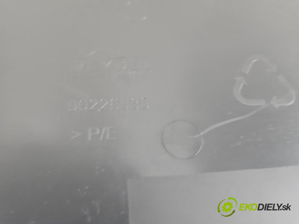 Peugeot 3008 II 2016-2023 1.5 hdi 131 HP automatic 96 kW 1499 cm3 5- Čalounictví: dvere predné ľavé